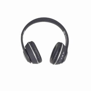 Casque audio R8 V5 avec son câble auxiliaire et sa connectivité Bluetooth 5.0 pour smartphone.