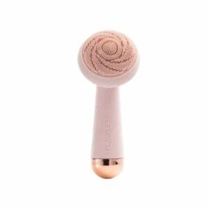 Brosse nettoyage visage électrique Kemei rechargeable en action, pour un soin profond de la peau.