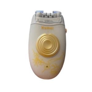 Détail de la triple épi-tête de l'épilateur Kemei, efficace pour éliminer les poils courts des jambes