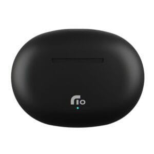 Une personne portant les écouteurs légers Rio Bud4, profitant du son haute qualité durant une activité sportive.