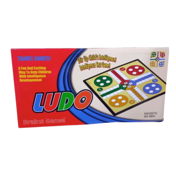 Jeu de Ludo de voyage magnétique Ludo, avec la mention "TAAVEL GAMES!", "LUDO Brains Game!" et le numéro de modèle "NO: 8802".