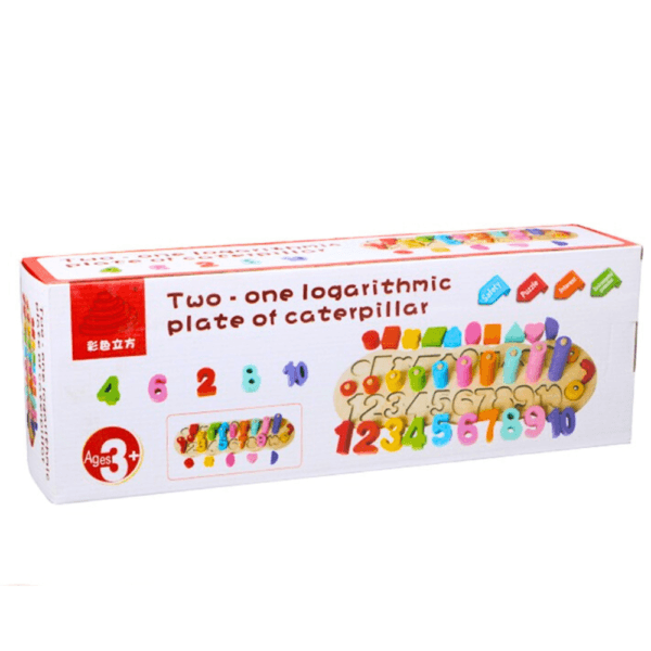 Planche logarithmique Boîte en carton rectangulaire d'un jouet éducatif en bois pour enfants. Le nom du produit en anglais est : "Two - one logarithmic plate of caterpillar" (Planche logarithmique chenille deux-en-un).