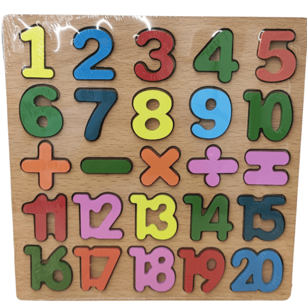 Puzzle d'encastrement éducatif en bois, multicolore, présentant les chiffres de 1 à 20 et cinq symboles d'opérations mathématiques de base (+, -, x, $\div$, =).