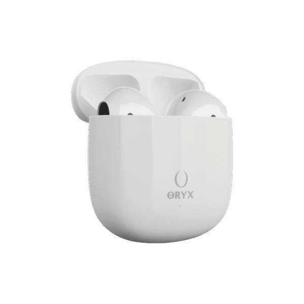 Image principale des Écouteurs sans fil Bluetooth Bfree Flap blancs en situation d'écoute, posés sur une table élégante.