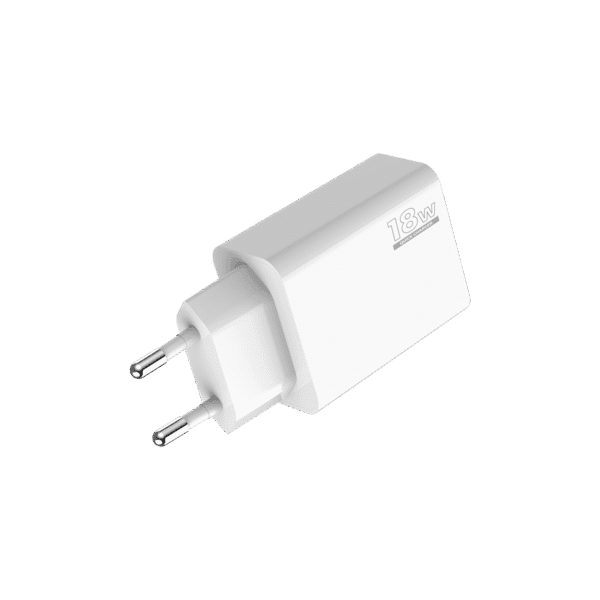 Image du Chargeur rapide USB-A 18W ORYX NPC-118 branché sur une prise murale au Maroc