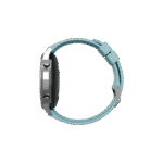 Smartwatch Oryx Swift7 de couleur noire, écran allumé, prête pour le sport et le suivi d'activité physique