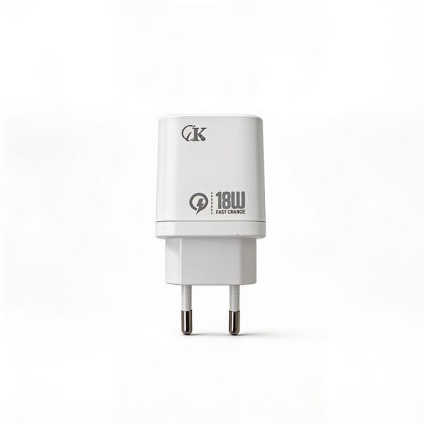 chargeur rapide usb-c 18w avec technologie de charge rapide et Intelligent Power Distribution, pour recharger téléphones et tablettes, disponible sur BrefShop.ma