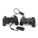 console retro game stick Sortie 4K Ultra HD avec deux manettes sans fil 2.4G et récepteur USB sans fil, à brancher sur un téléviseur via HDMI, disponible sur BrefShop.ma