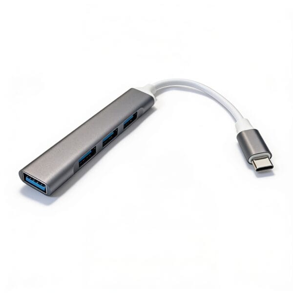 répartiteur usb c 4 ports avec connecteur USB-C mâle et 4 ports USB-A femelles compatible USB 3.0 pour connecter plusieurs périphériques simultanément, disponible sur BrefShop.ma