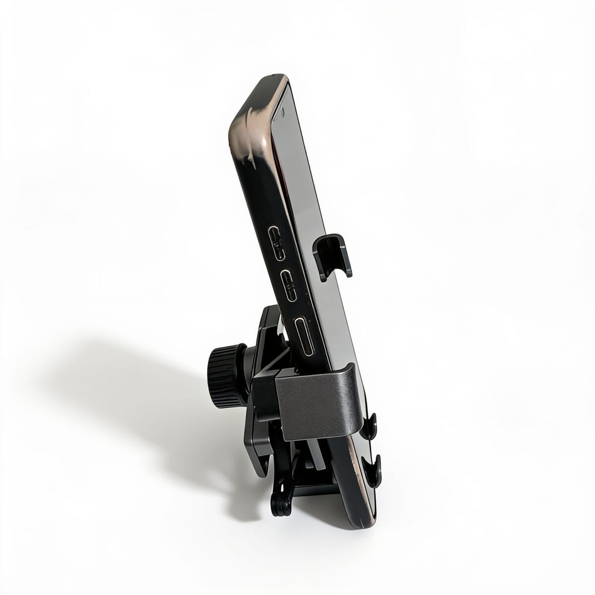 support smartphone auto aération rotation à 360° pour fixation sur grille d'aération en usage mains libres, disponible sur BrefShop.ma